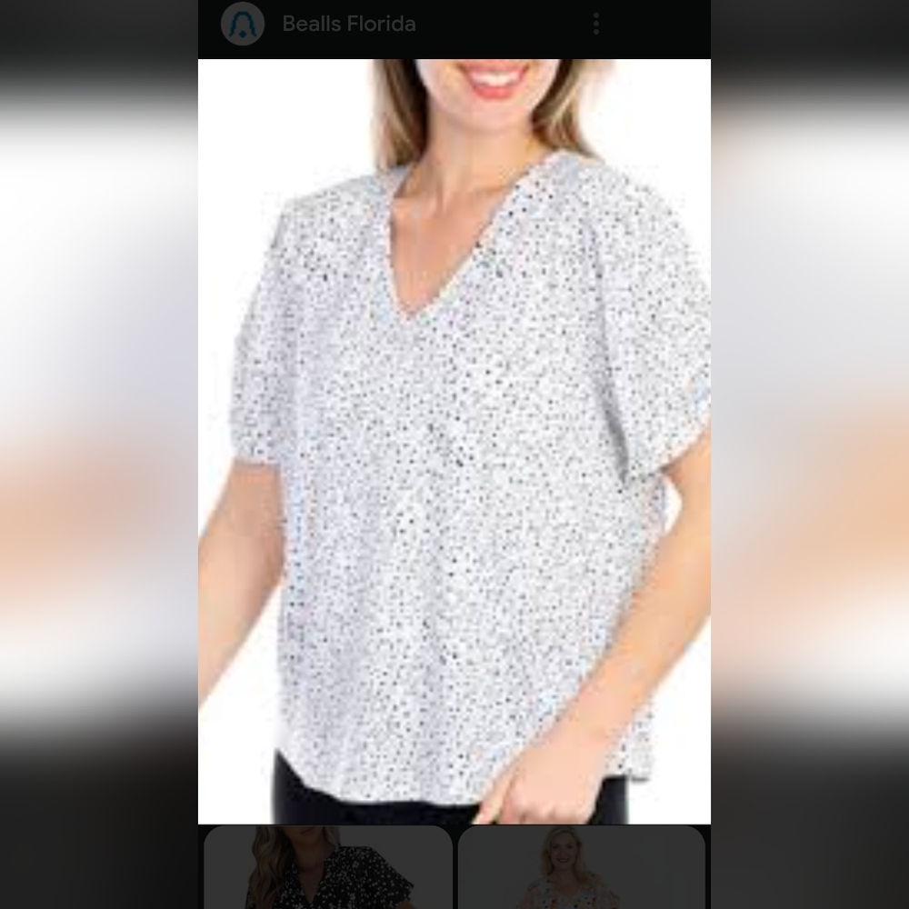 3/$10❣️Adrianna Papell White Flutter Sleeve Blouse